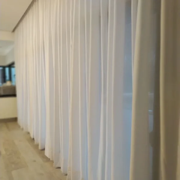 ستائر أمريكي للمكاتب والمنازل | عملية وسهلة التنظيف