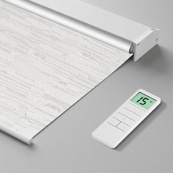 ستائر رول عازلة للضوء والحرارة