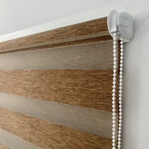 ستائر رول عازلة للضوء والحرارة