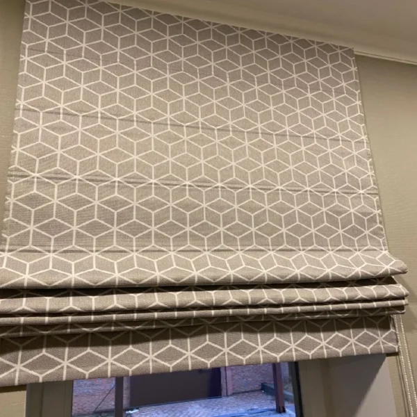 ستائر روماني للمجالس وغرف النوم | أناقة وخصوصية